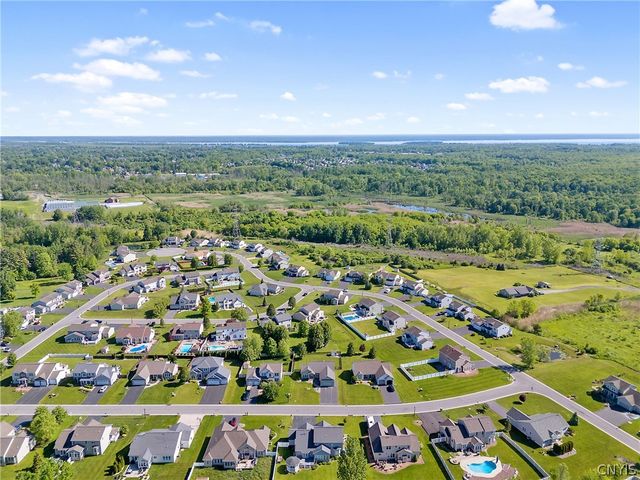 6297 Hessler Farm Path, Cicero, NY 13039