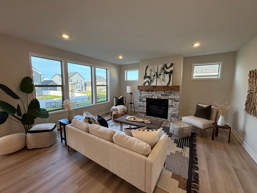 17924 Headwaters Drive, Lakeville, MN 55044 — photo 3