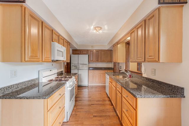 1393 Cottonwood Lane, Crystal Lake, IL 60014