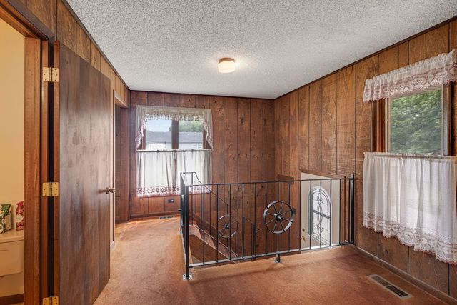 1393 Cottonwood Lane, Crystal Lake, IL 60014