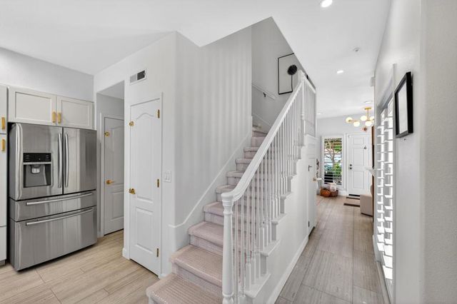701 Woodside Way A, San Mateo, CA 94401