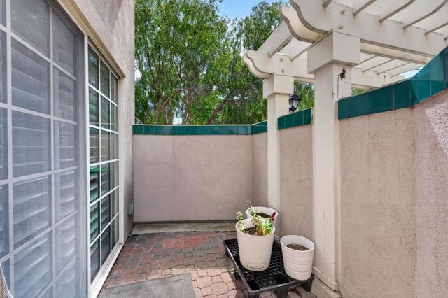 701 Woodside Way A, San Mateo, CA 94401