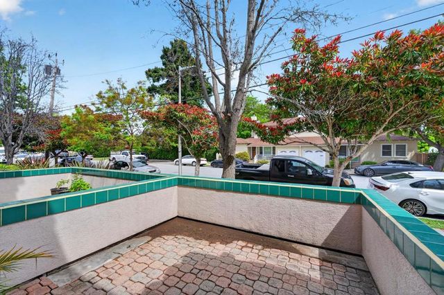 701 Woodside Way A, San Mateo, CA 94401