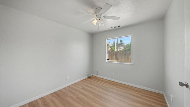 1200 Guiseppe Ln, Modesto, CA 95355