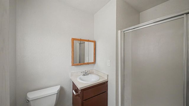 1200 Guiseppe Ln, Modesto, CA 95355