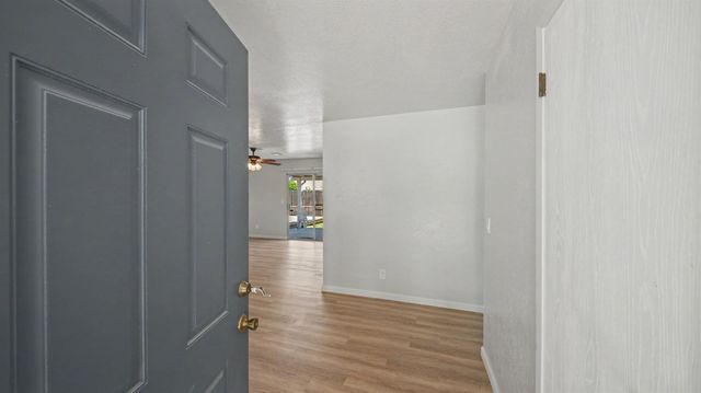 1200 Guiseppe Ln, Modesto, CA 95355