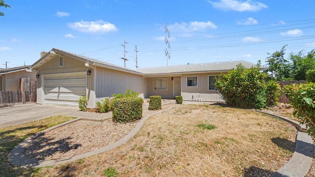 1200 Guiseppe Ln, Modesto, CA 95355
