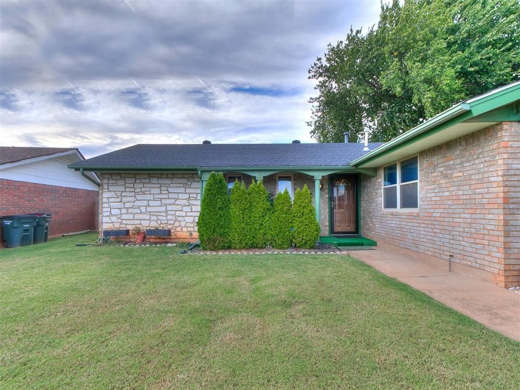 4205 S Epperly Drive, Del City, OK 73115