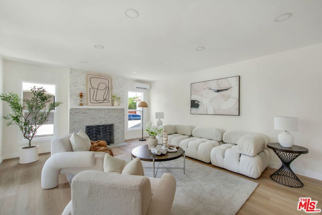 4248 Mcclung Drive, Los Angeles, CA 90008 — photo 4