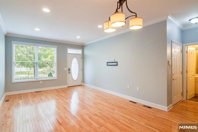 1503 Whitney Lane, Allendale, NJ 07401