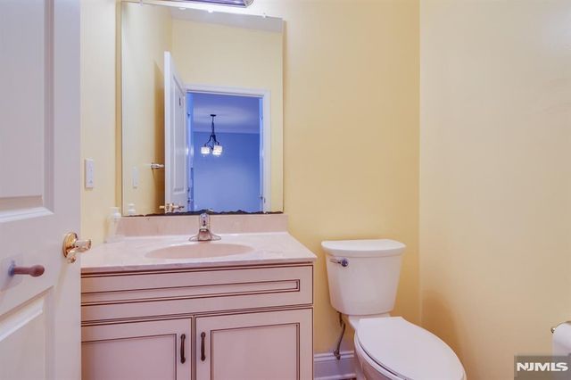 1503 Whitney Lane, Allendale, NJ 07401