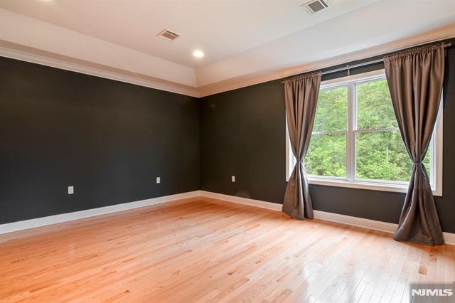 1503 Whitney Lane, Allendale, NJ 07401