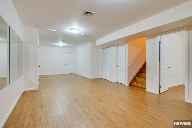 1503 Whitney Lane, Allendale, NJ 07401
