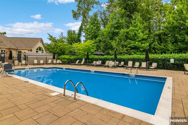 1503 Whitney Lane, Allendale, NJ 07401