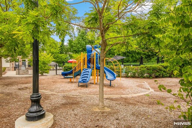 1503 Whitney Lane, Allendale, NJ 07401