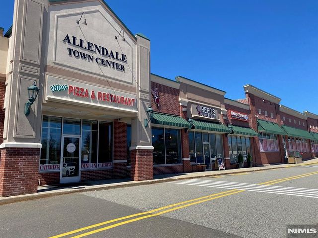 1503 Whitney Lane, Allendale, NJ 07401