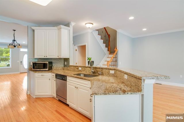 1503 Whitney Lane, Allendale, NJ 07401
