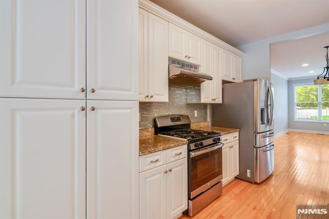 1503 Whitney Lane, Allendale, NJ 07401