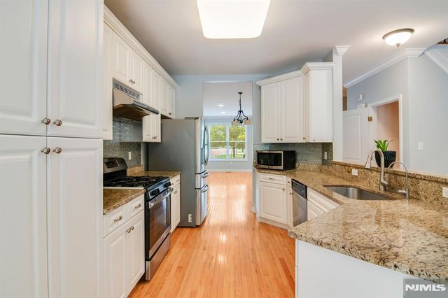 1503 Whitney Lane, Allendale, NJ 07401