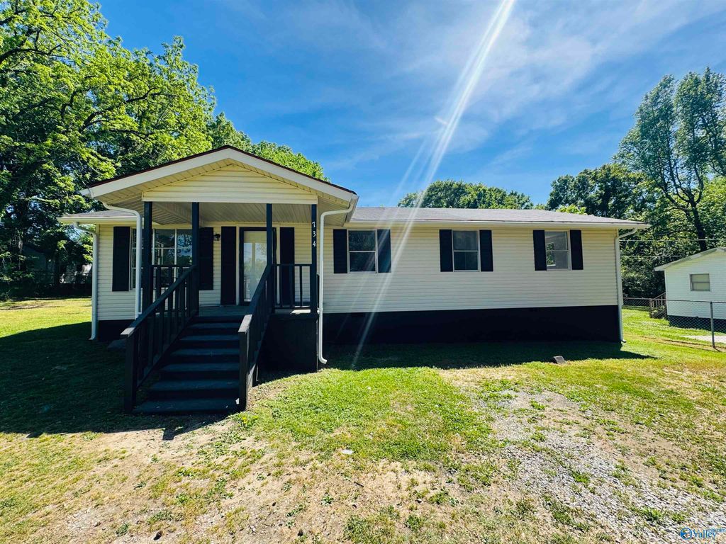 734 Morrow Street, Hartselle, AL 35640