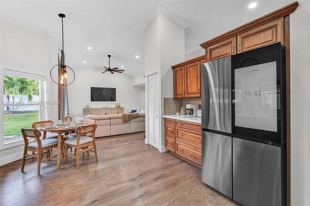 4133 NW 81st Ter, Coral Springs, FL 33065