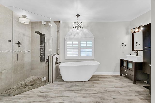 4133 NW 81st Ter, Coral Springs, FL 33065