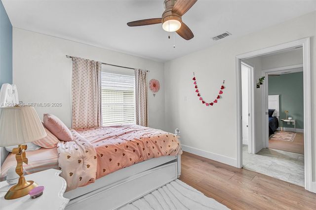 4133 NW 81st Ter, Coral Springs, FL 33065