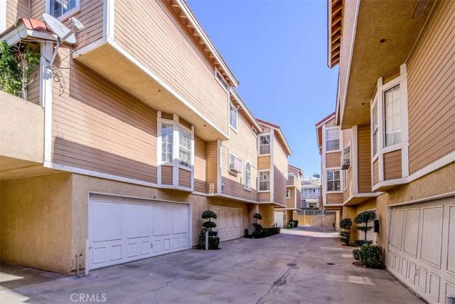 331 Genoa E, Monrovia, CA 91016