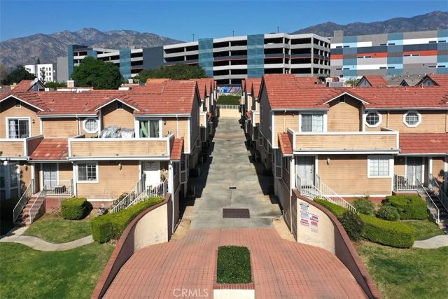 331 Genoa E, Monrovia, CA 91016