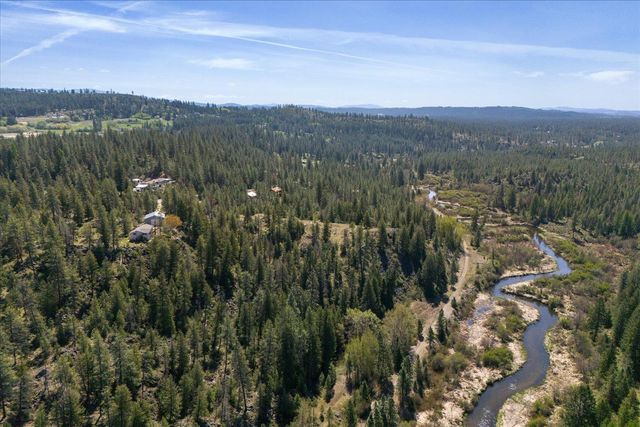 5919 E Grouse Rd, Chattaroy, WA 99003