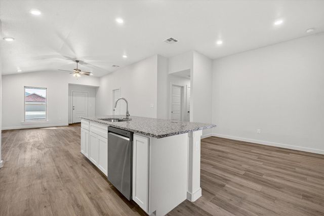 13827 Gary Avenue, Lubbock, TX 79423