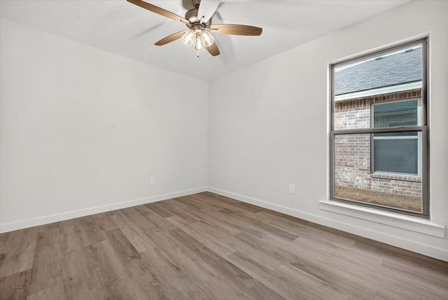 13827 Gary Avenue, Lubbock, TX 79423