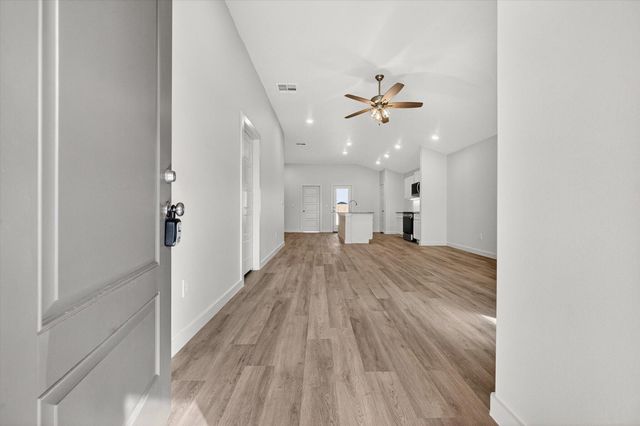 13827 Gary Avenue, Lubbock, TX 79423