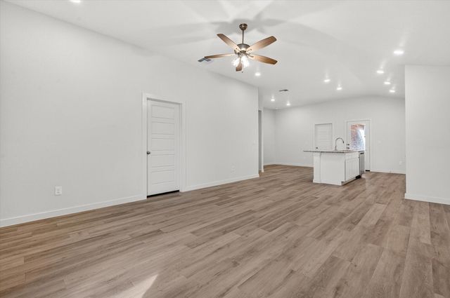 13827 Gary Avenue, Lubbock, TX 79423