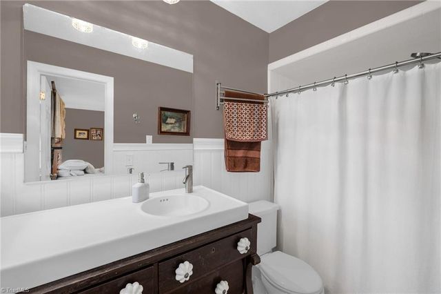 8024 Fogleman Road, Oak Ridge, NC 27310