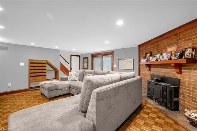 8024 Fogleman Road, Oak Ridge, NC 27310