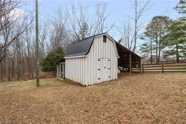 8024 Fogleman Road, Oak Ridge, NC 27310