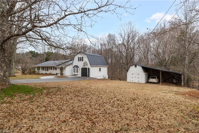 8024 Fogleman Road, Oak Ridge, NC 27310