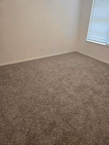 600 Hilliard Street 2, Conroe, TX 77301