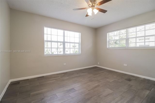 721 N E St 0, Lake Worth, FL 33460