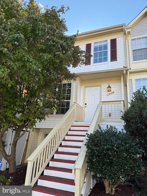 14159 AUTUMN CIR, Centreville, VA 20121