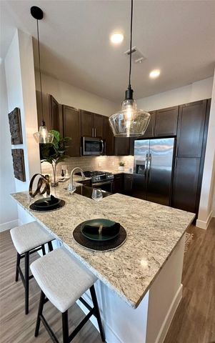 3003 Summer Street 134, Houston, TX 77007