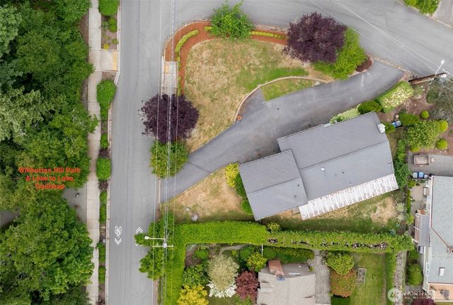 304 128th Avenue SE, Bellevue, WA 98005