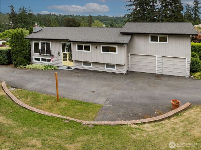 304 128th Avenue SE, Bellevue, WA 98005