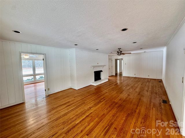 3134 Asbury Church Road, Lincolnton, NC 28092