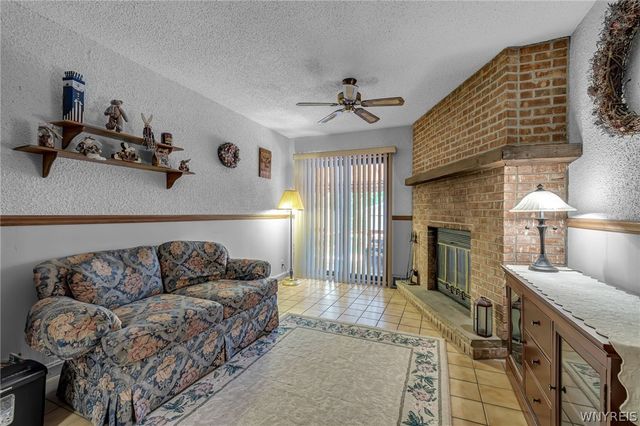 209 California Drive, Amherst, NY 14221