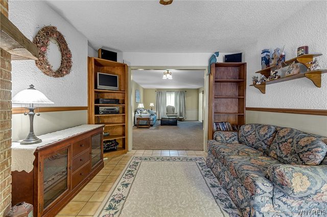 209 California Drive, Amherst, NY 14221