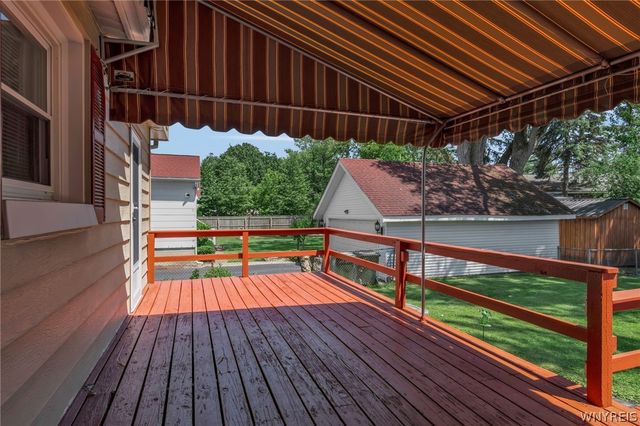 209 California Drive, Amherst, NY 14221