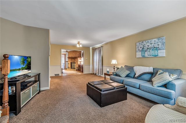 209 California Drive, Amherst, NY 14221