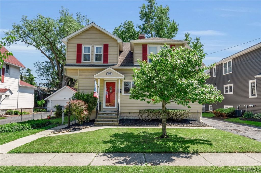 209 California Drive, Amherst, NY 14221